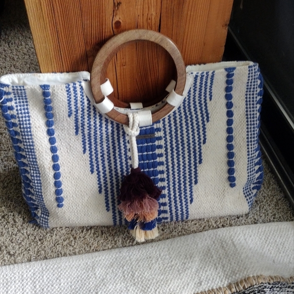 O'Neill Handbags - 3/ $25 O'Neill Blue and White Patterned Women's Bag with Wooden Handle
